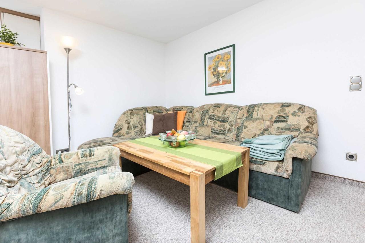 Ferienwohnungen in ruhiger Ortsran Lauterbach  Zimmer foto